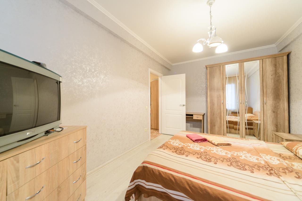 Квартира По Улице Цитадельная, 9 Appartement Kiev Buitenkant foto